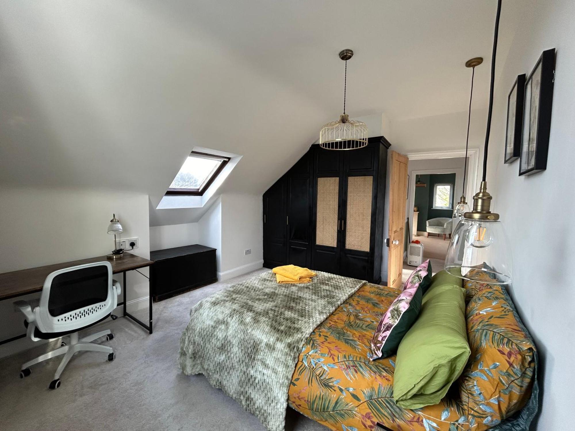 Seaside Rentals Bournemouth - 2Br, Upto 6Ppl, Beach 3 Min Walk, Dogs Ok, Wifi, Park 2 Cars Екстер'єр фото