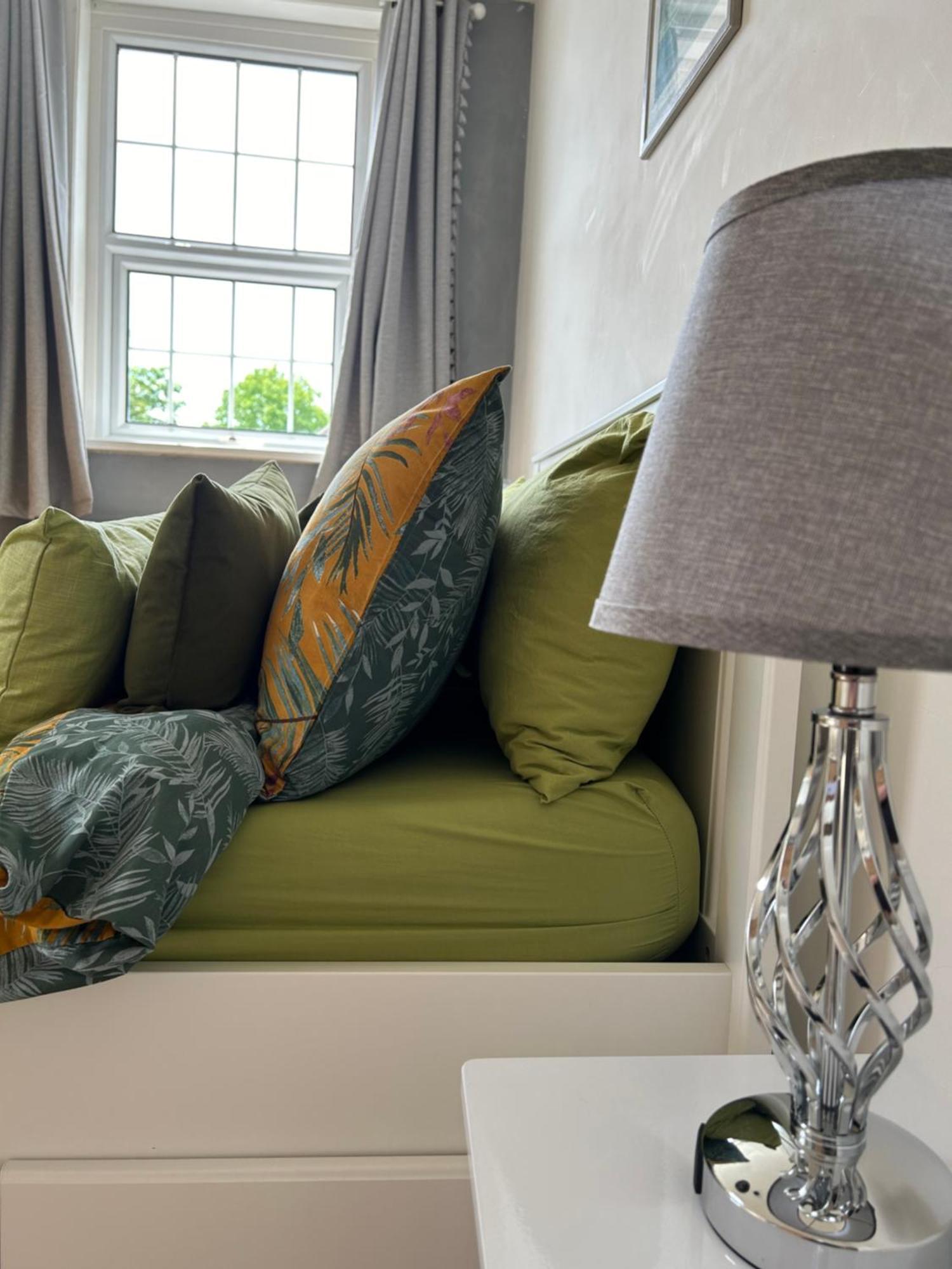 Seaside Rentals Bournemouth - 2Br, Upto 6Ppl, Beach 3 Min Walk, Dogs Ok, Wifi, Park 2 Cars Екстер'єр фото