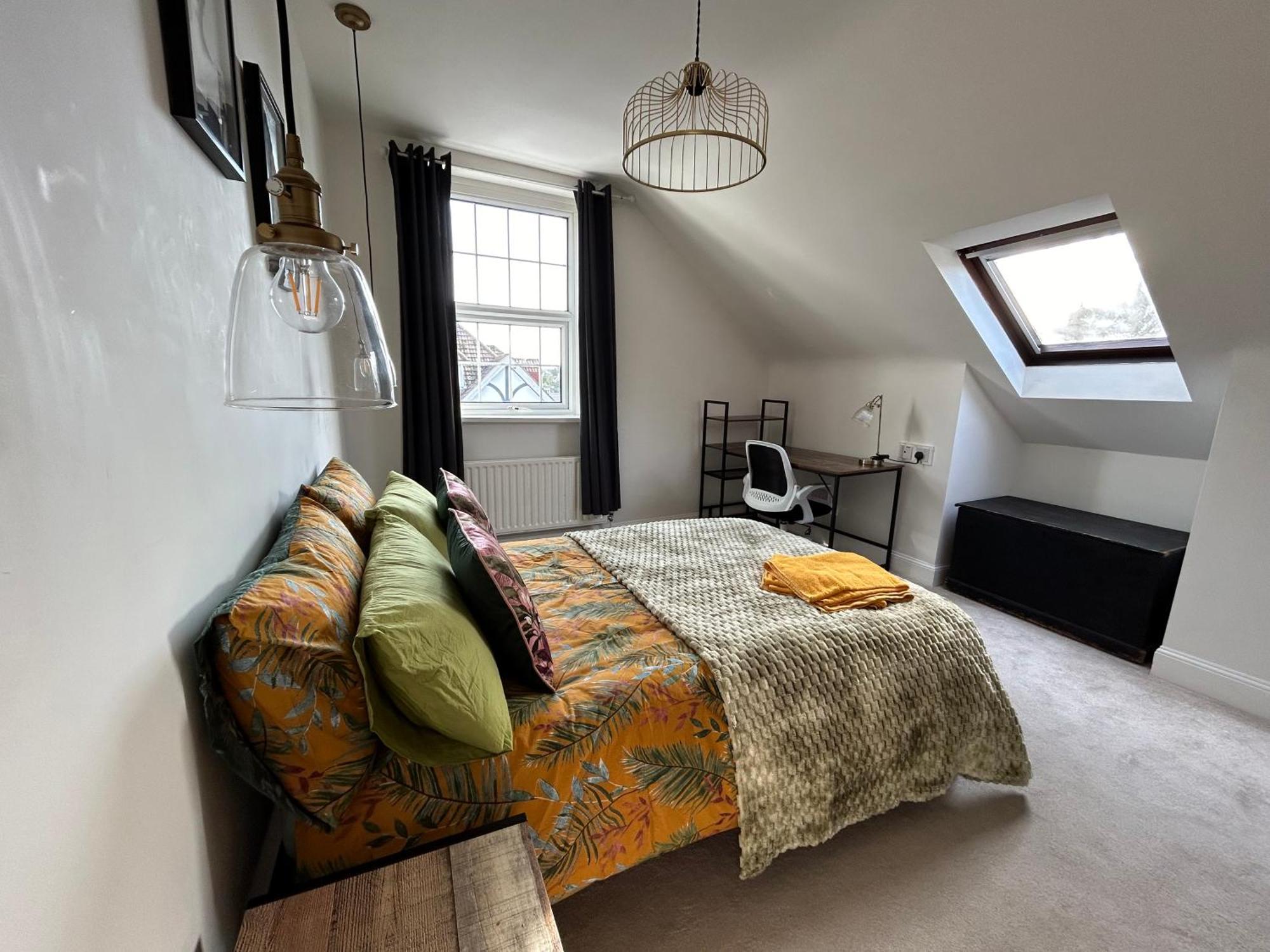 Seaside Rentals Bournemouth - 2Br, Upto 6Ppl, Beach 3 Min Walk, Dogs Ok, Wifi, Park 2 Cars Екстер'єр фото